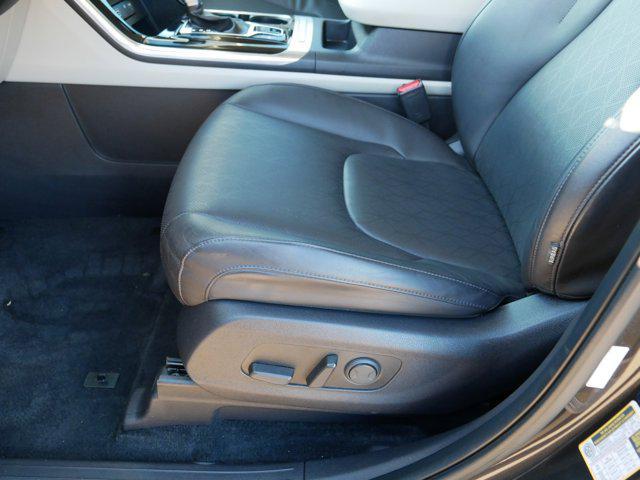 used 2024 Kia Carnival car, priced at $38,998