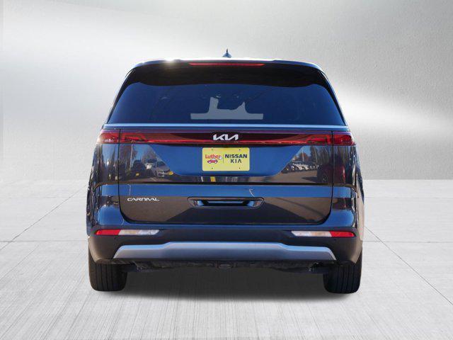 used 2024 Kia Carnival car, priced at $38,998