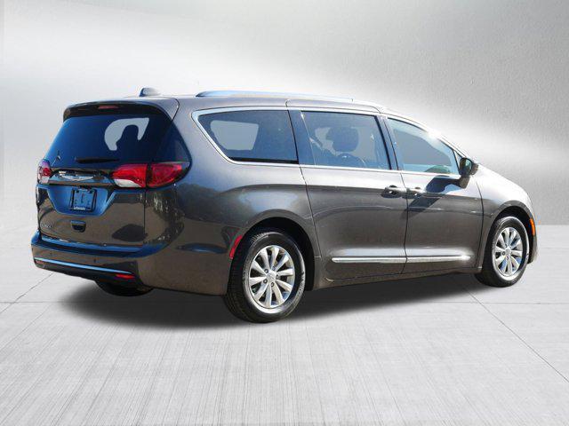 used 2018 Chrysler Pacifica car, priced at $15,998