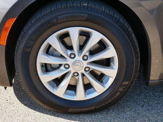 used 2018 Chrysler Pacifica car, priced at $15,998