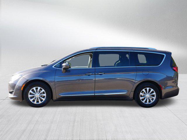 used 2018 Chrysler Pacifica car, priced at $15,998