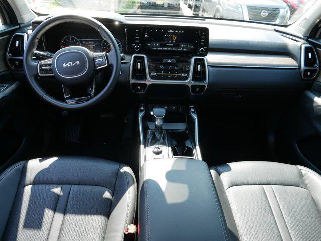 used 2022 Kia Sorento car, priced at $25,998
