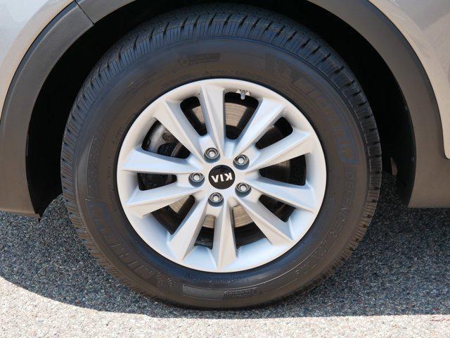 used 2019 Kia Sorento car, priced at $10,000