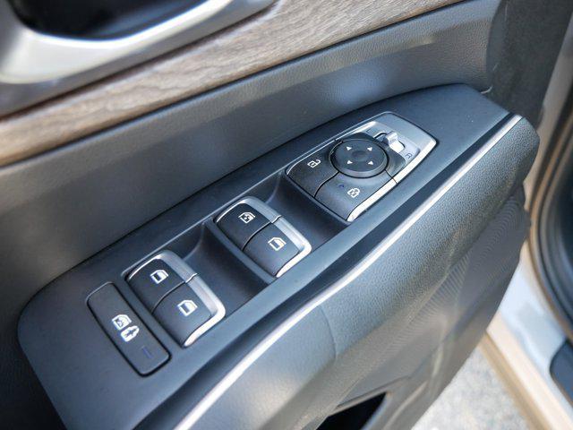 used 2022 Kia Sorento car, priced at $29,998