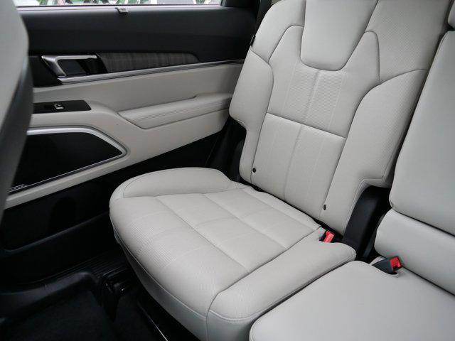 used 2023 Kia Telluride car, priced at $40,998