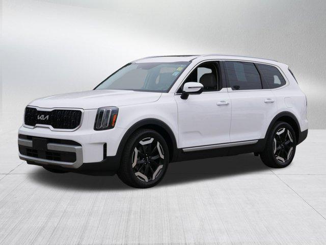 used 2023 Kia Telluride car, priced at $40,998