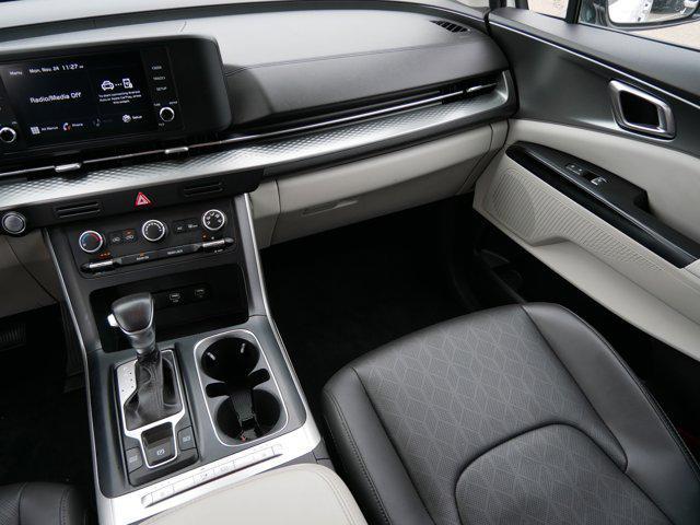 used 2022 Kia Carnival car, priced at $25,998