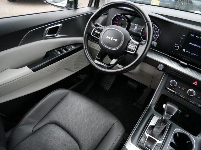 used 2022 Kia Carnival car, priced at $25,998