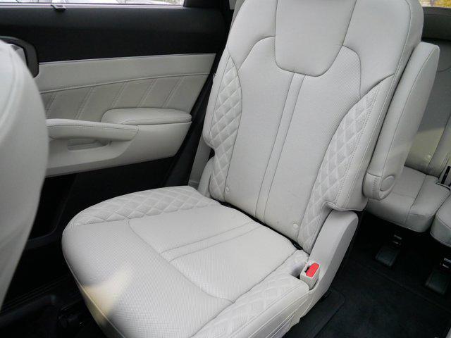 used 2023 Kia Sorento car, priced at $33,998