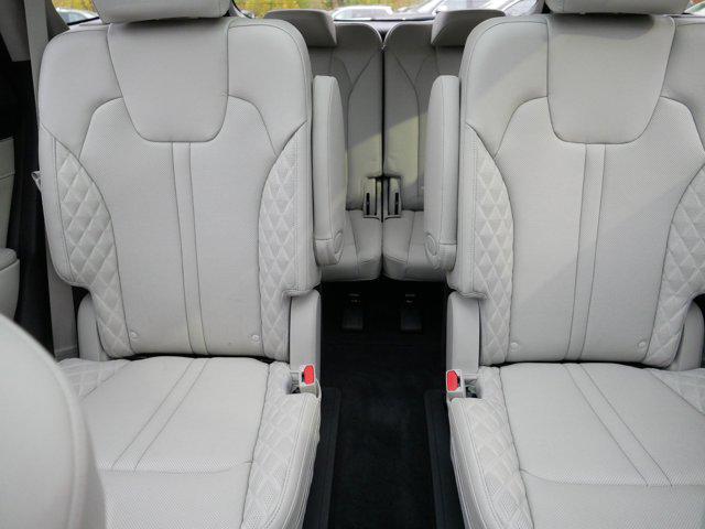 used 2023 Kia Sorento car, priced at $33,998