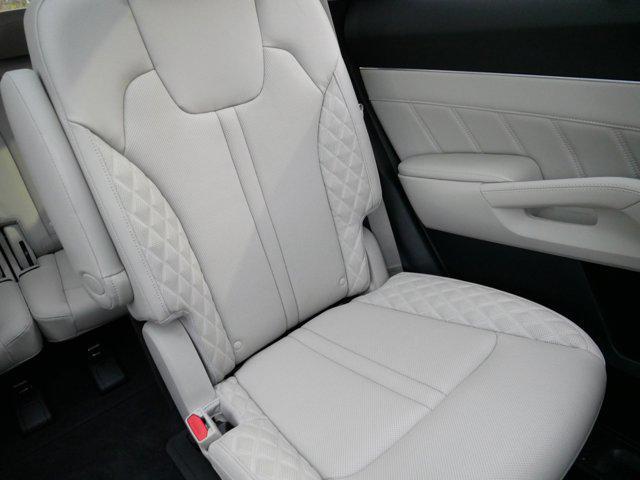 used 2023 Kia Sorento car, priced at $33,998