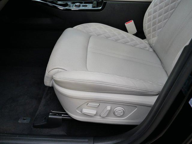 used 2023 Kia Sorento car, priced at $33,998