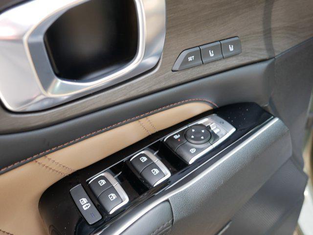 used 2024 Kia Sorento car, priced at $40,998