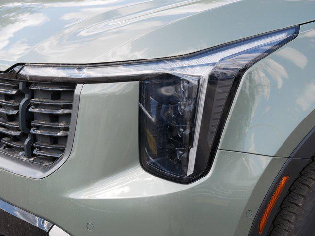 used 2024 Kia Sorento car, priced at $39,998