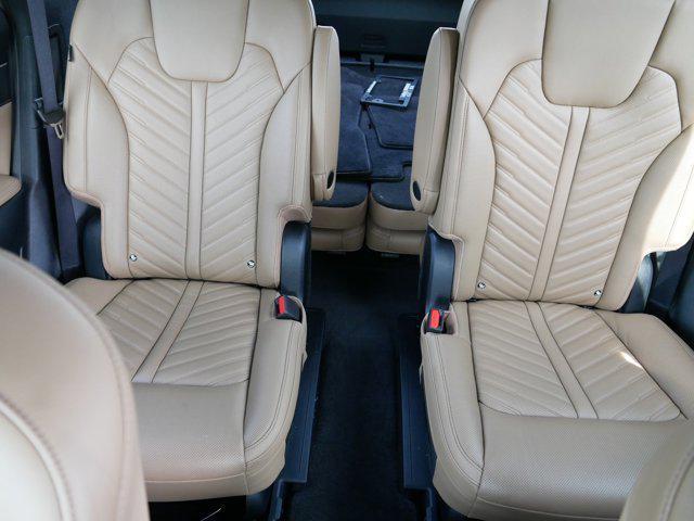 used 2024 Kia Sorento car, priced at $40,998