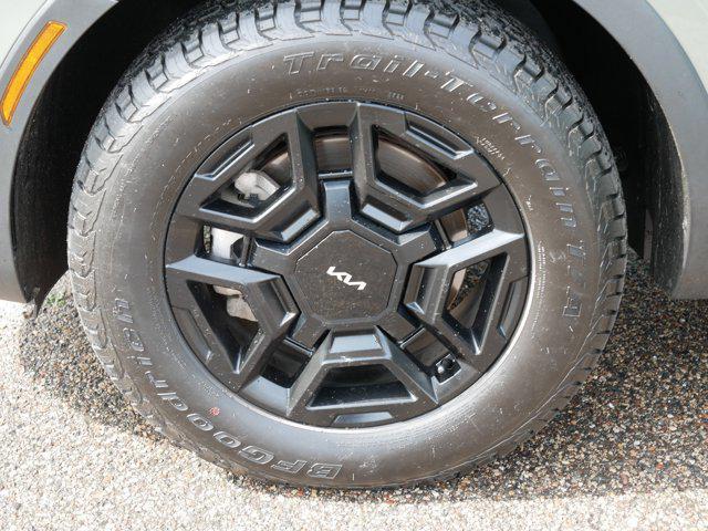 used 2024 Kia Sorento car, priced at $40,998