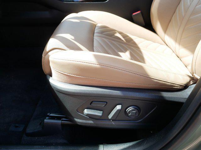 used 2024 Kia Sorento car, priced at $39,998