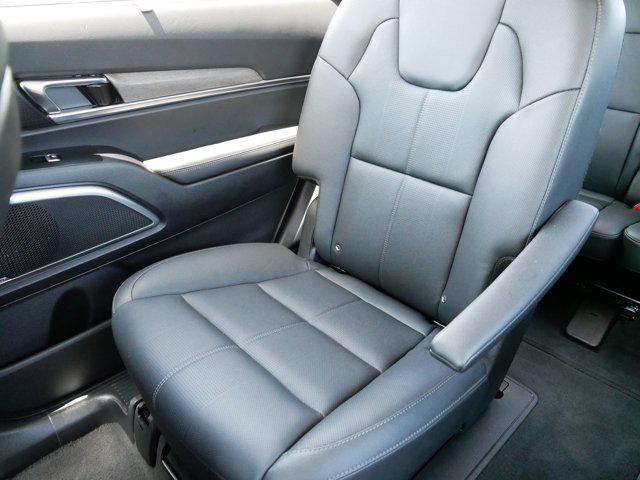 used 2022 Kia Telluride car, priced at $36,498