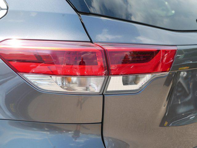 used 2017 Toyota Highlander car, priced at $21,998