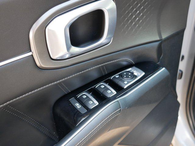 used 2022 Kia Sorento car, priced at $32,998