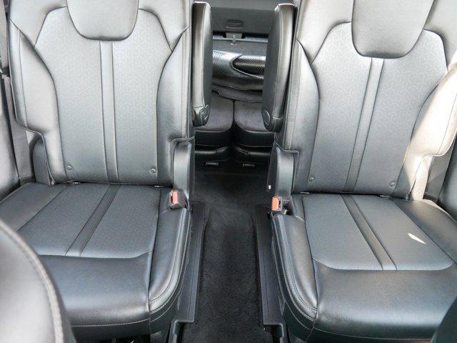 used 2022 Kia Sorento car, priced at $32,998