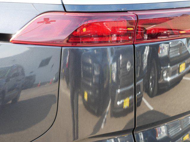 used 2024 Kia Carnival car, priced at $34,998