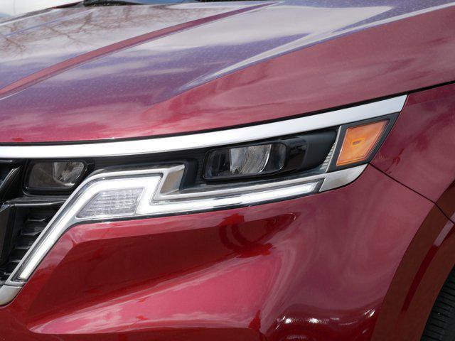 used 2024 Kia Carnival car, priced at $34,998