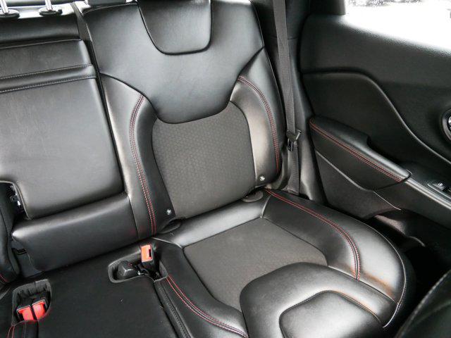 used 2019 Jeep Cherokee car, priced at $13,998