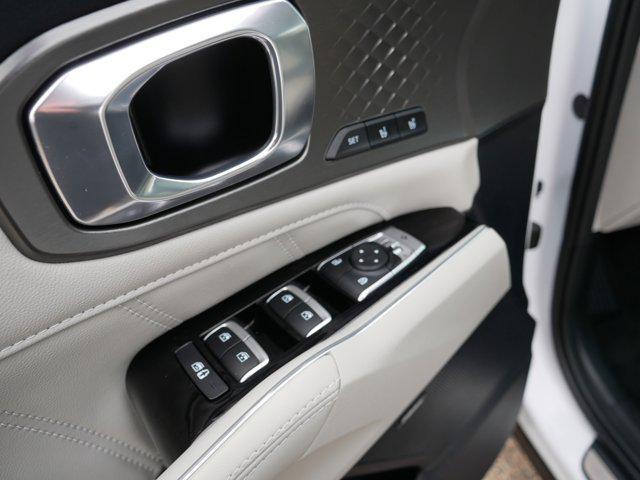 used 2023 Kia Sorento car, priced at $33,998