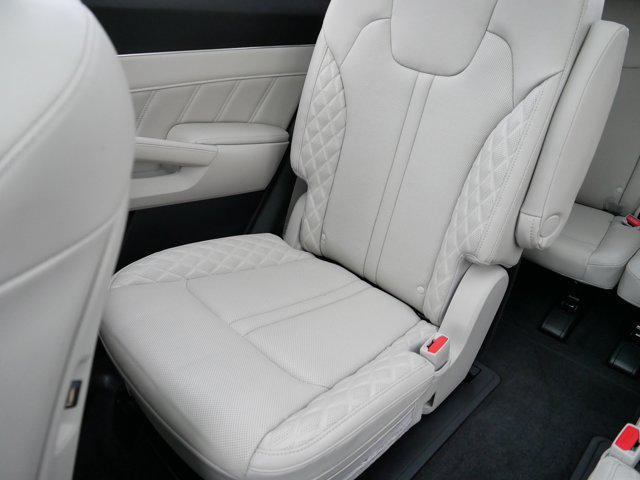 used 2023 Kia Sorento car, priced at $33,998