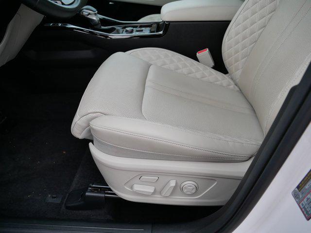 used 2023 Kia Sorento car, priced at $33,998