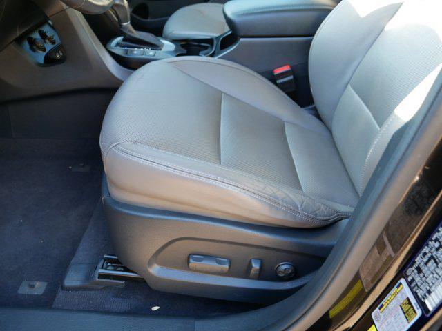 used 2017 Hyundai Santa Fe car, priced at $12,498