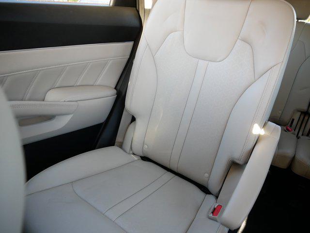 used 2023 Kia Sorento car, priced at $33,998