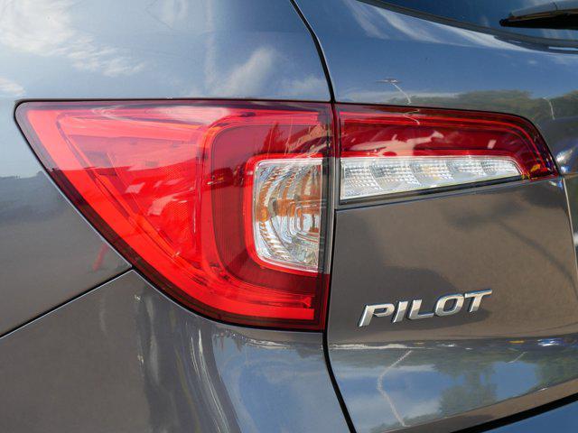 used 2021 Honda Pilot car, priced at $25,998