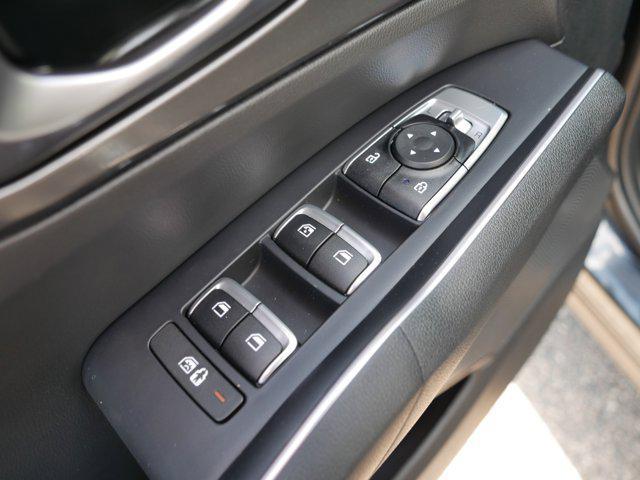 used 2023 Kia Sorento car, priced at $27,998