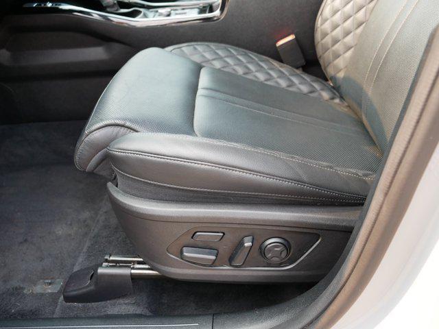 used 2022 Kia Sorento car, priced at $32,995
