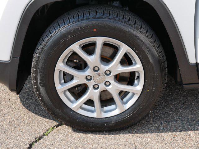 used 2015 Jeep Cherokee car, priced at $11,998