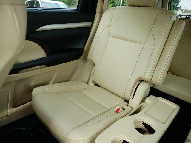 used 2019 Toyota Highlander car, priced at $27,998