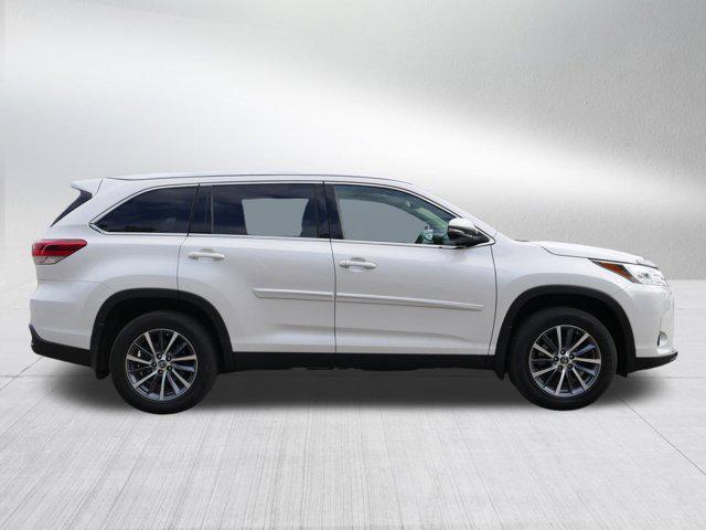 used 2019 Toyota Highlander car, priced at $27,998