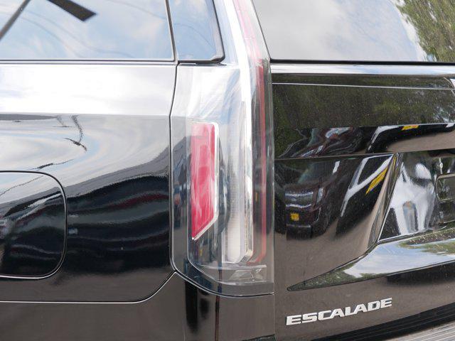 used 2023 Cadillac Escalade ESV car, priced at $87,998