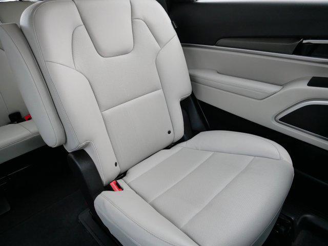 used 2023 Kia Telluride car, priced at $33,998