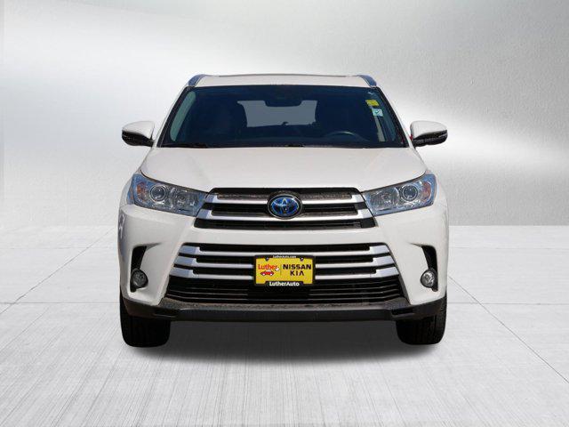 used 2019 Toyota Highlander Hybrid car, priced at $26,998