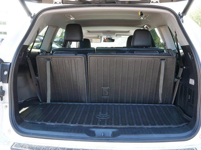 used 2019 Toyota Highlander Hybrid car, priced at $26,998