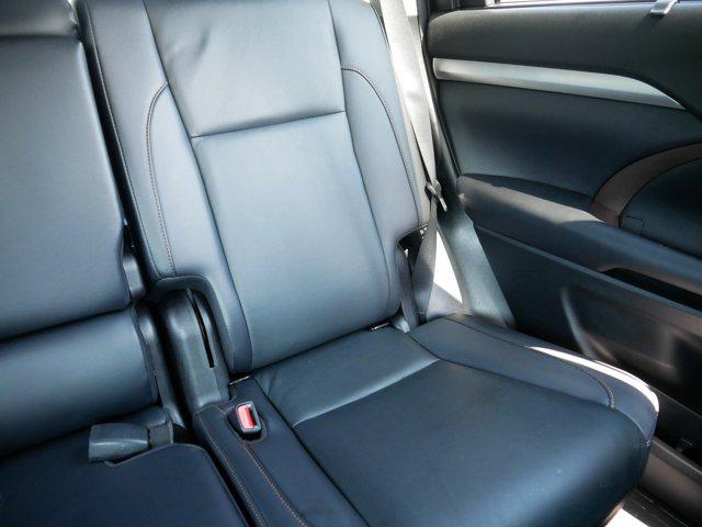 used 2019 Toyota Highlander Hybrid car, priced at $26,998