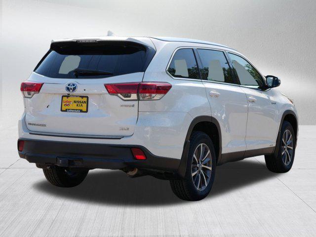 used 2019 Toyota Highlander Hybrid car, priced at $26,998