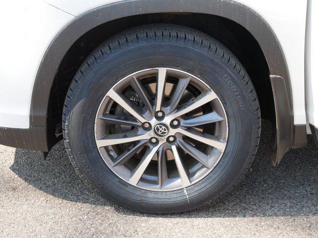 used 2019 Toyota Highlander Hybrid car, priced at $26,998