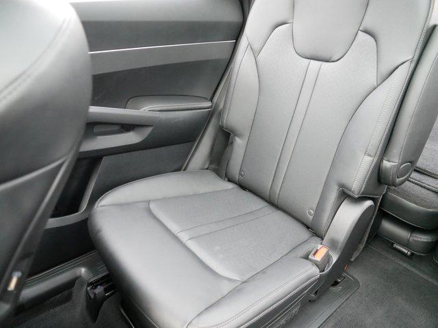 used 2023 Kia Sorento car, priced at $29,998