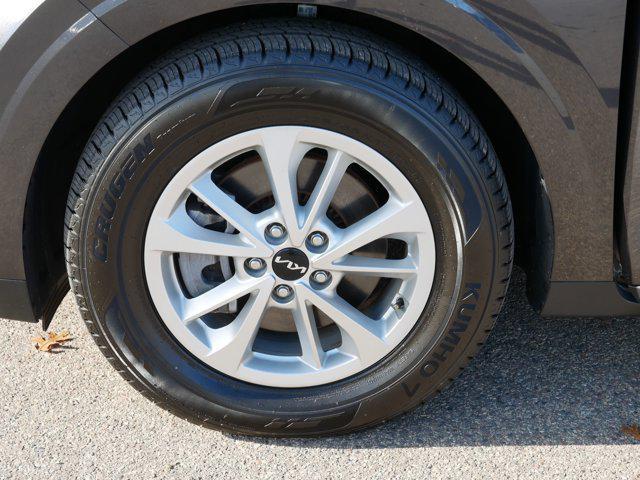 used 2024 Kia Carnival car, priced at $34,298