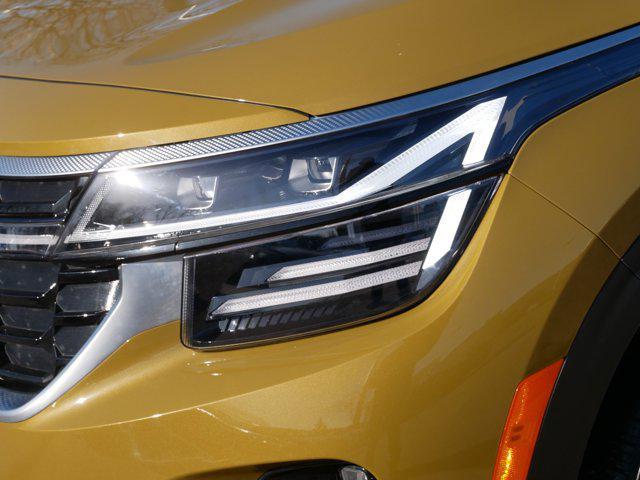 used 2024 Kia Seltos car, priced at $26,998