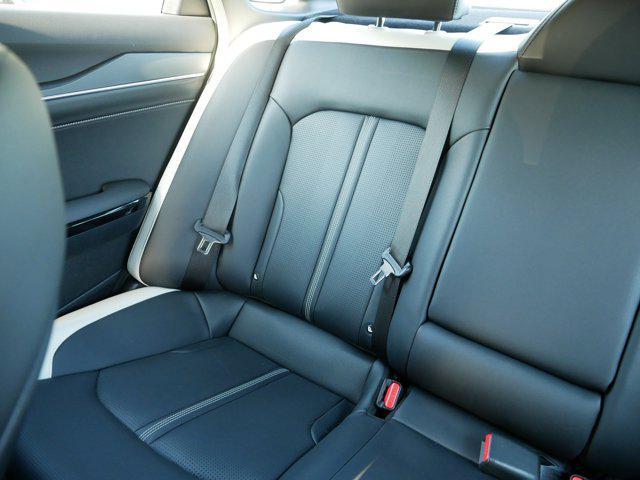 used 2025 Kia K5 car